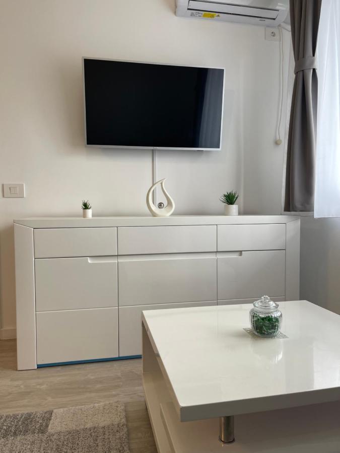 Phoenix Luxury Apartment 拉迪亚 外观 照片